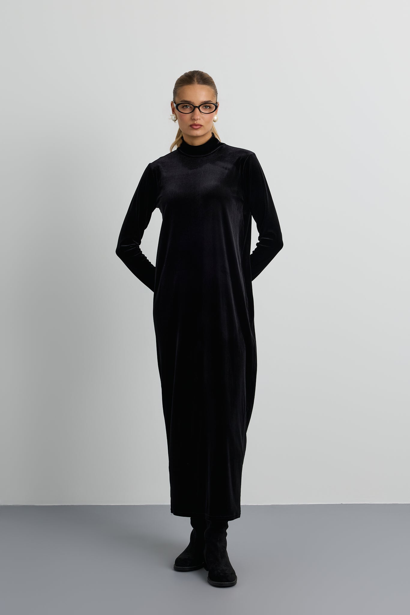 Luna Velvet Maxi Turtleneck
