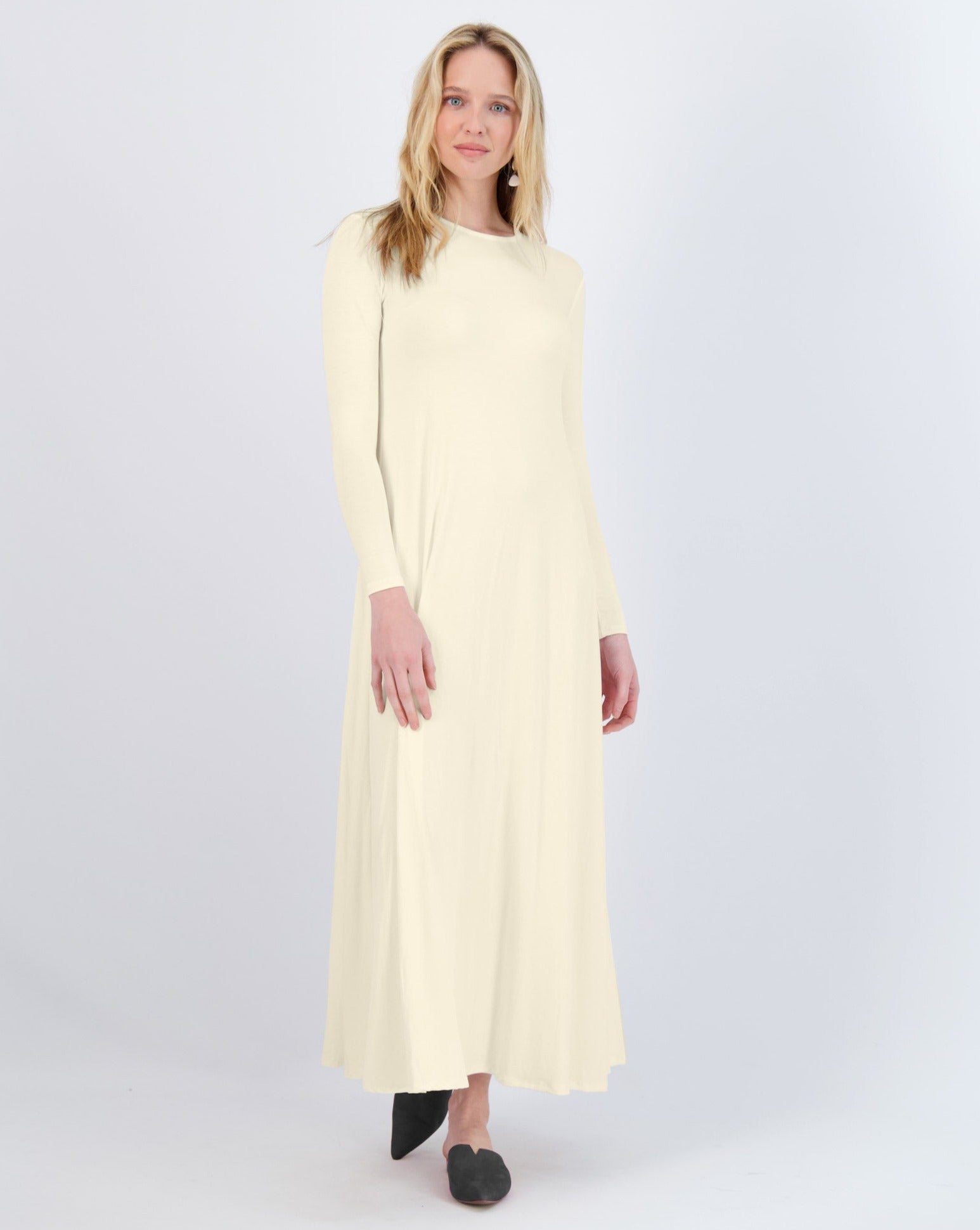 שמלת מקסי עם שרוולים ארוכים