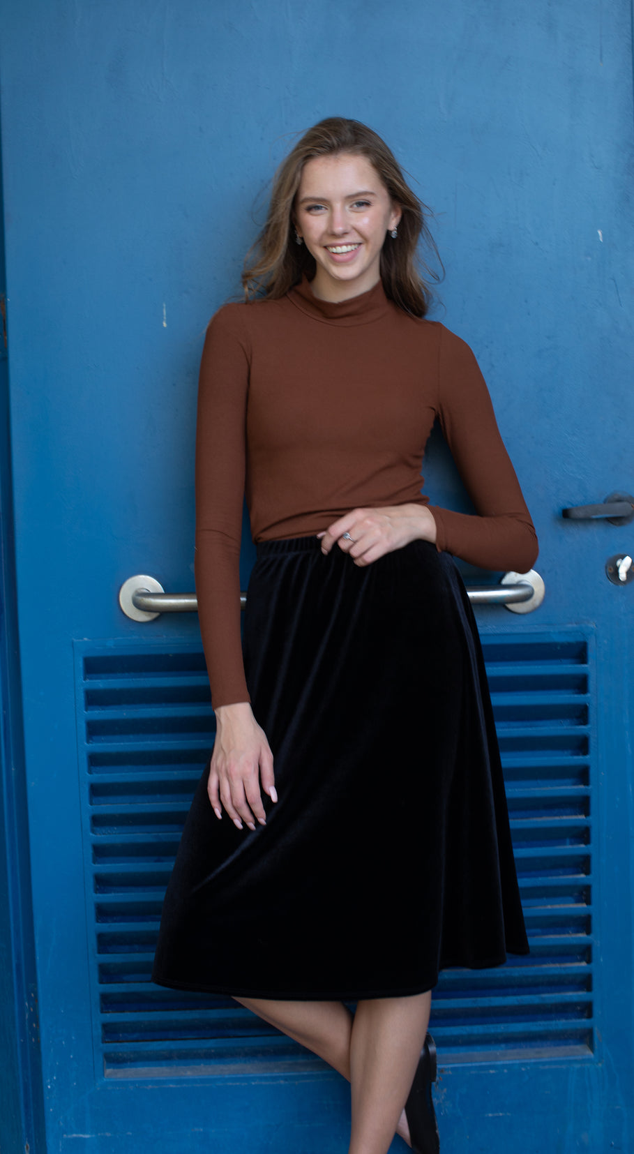 חצאית קטיפה בגזרת A