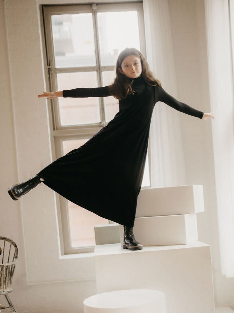 סוודר קטיפה עם צווארון וי לילדים