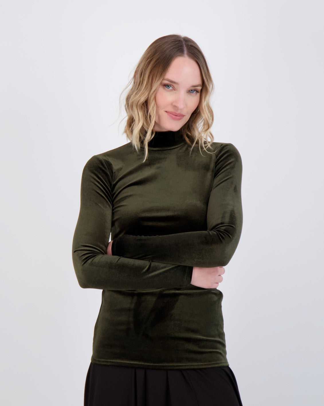 צווארון קשמיר עם שרוולים ארוכים מקטיפה