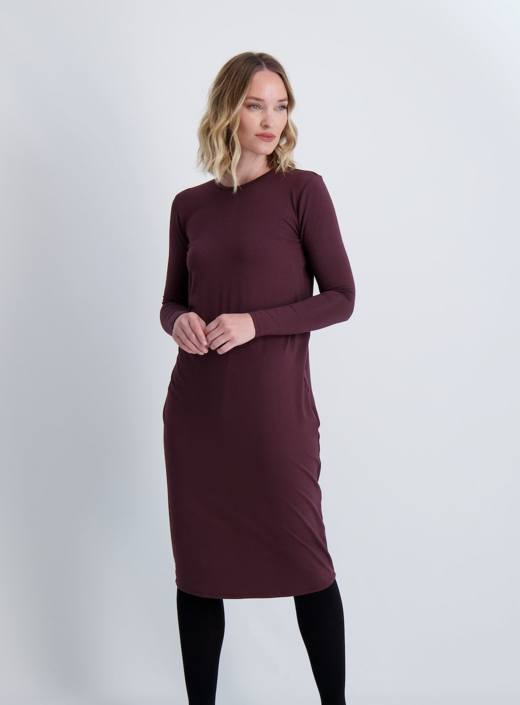 שמלת לונה עם שרוולים ארוכים